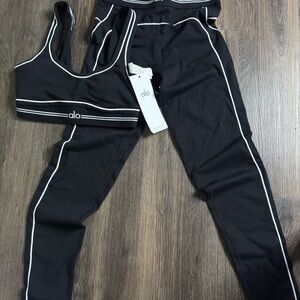 ALO Yoga Black Leggings with White Piping